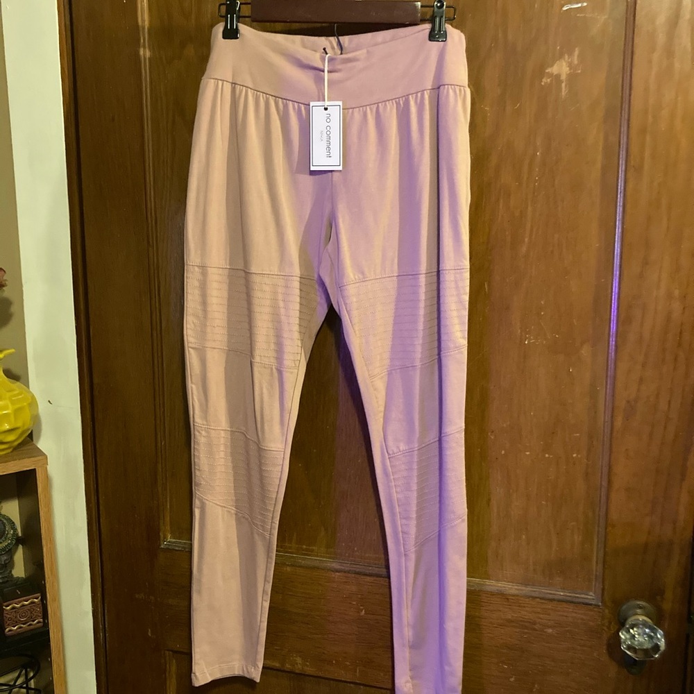 Leggings, blush in color w/moto style detail.